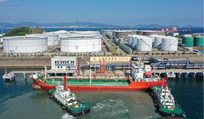 广州石化新建5000吨级燃料油码头正式投产